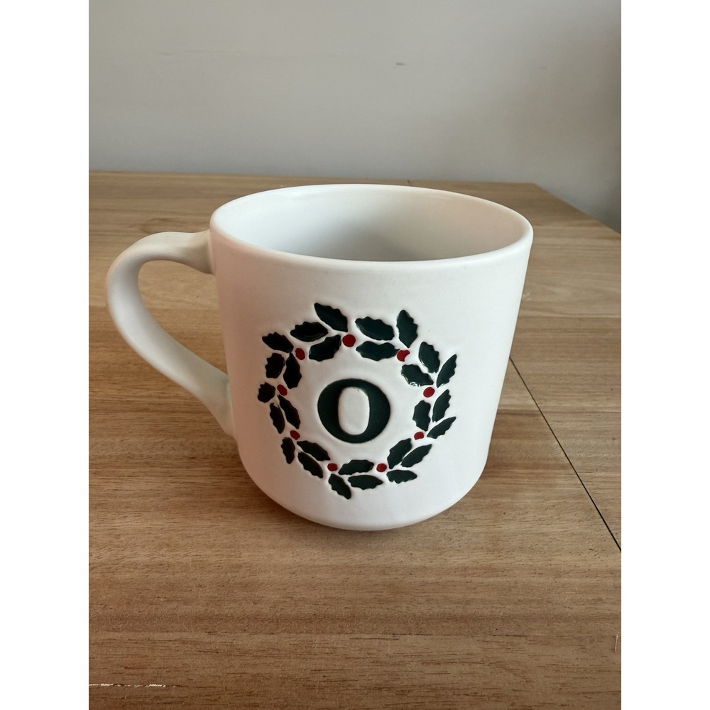Pottery Barn Holly Alphabet Mug – Letter O – Christmas Holiday – New in Box